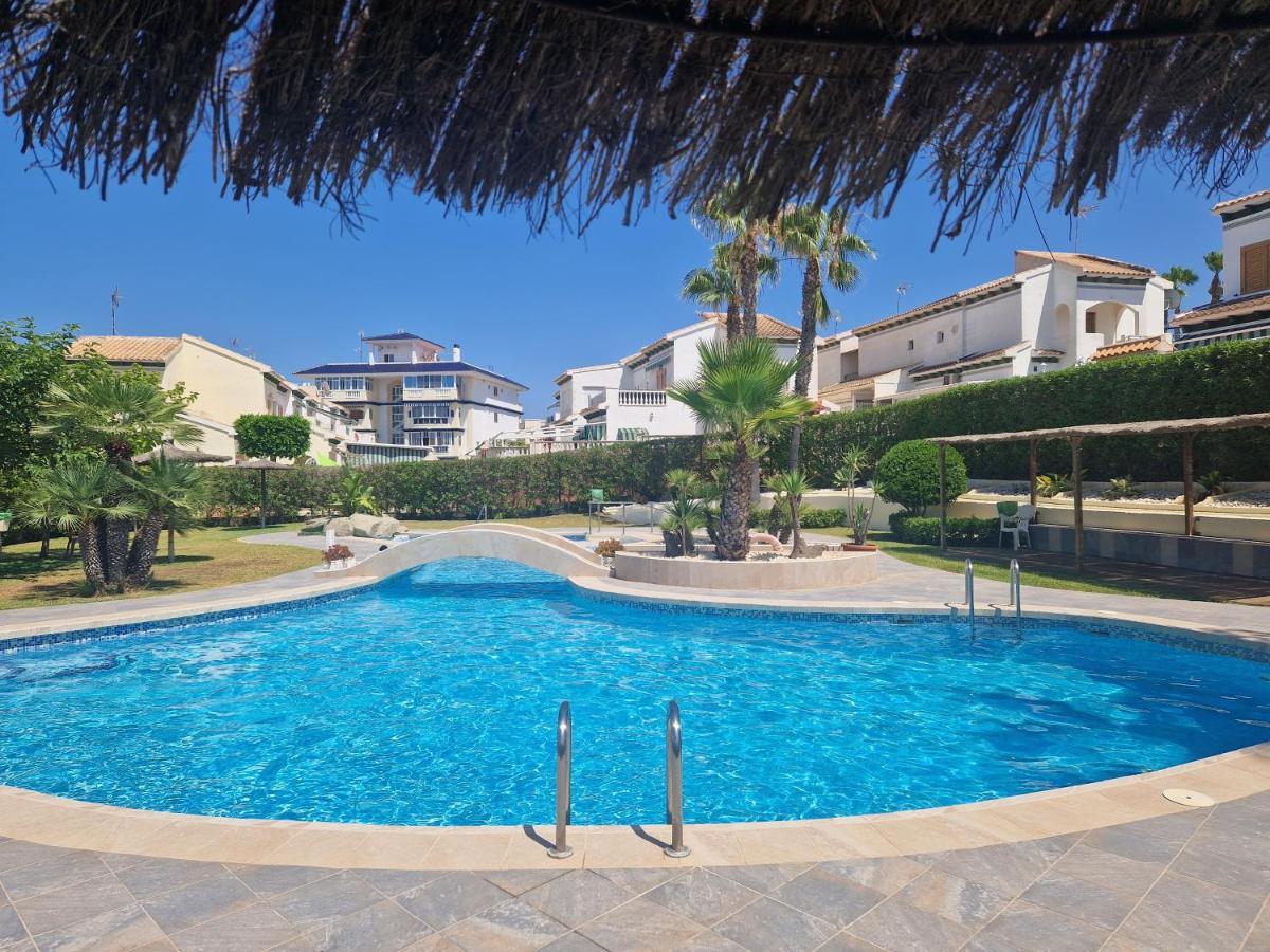 Lovely Apartment Near The Beach In Sunny La Mata Torrevieja Exteriör bild